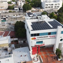 SISTEMA ON GRID PARA LA AUTOGENERACION CON ENERGIA SOLAR 35 KW COMFACESAR VALLEDUPAR